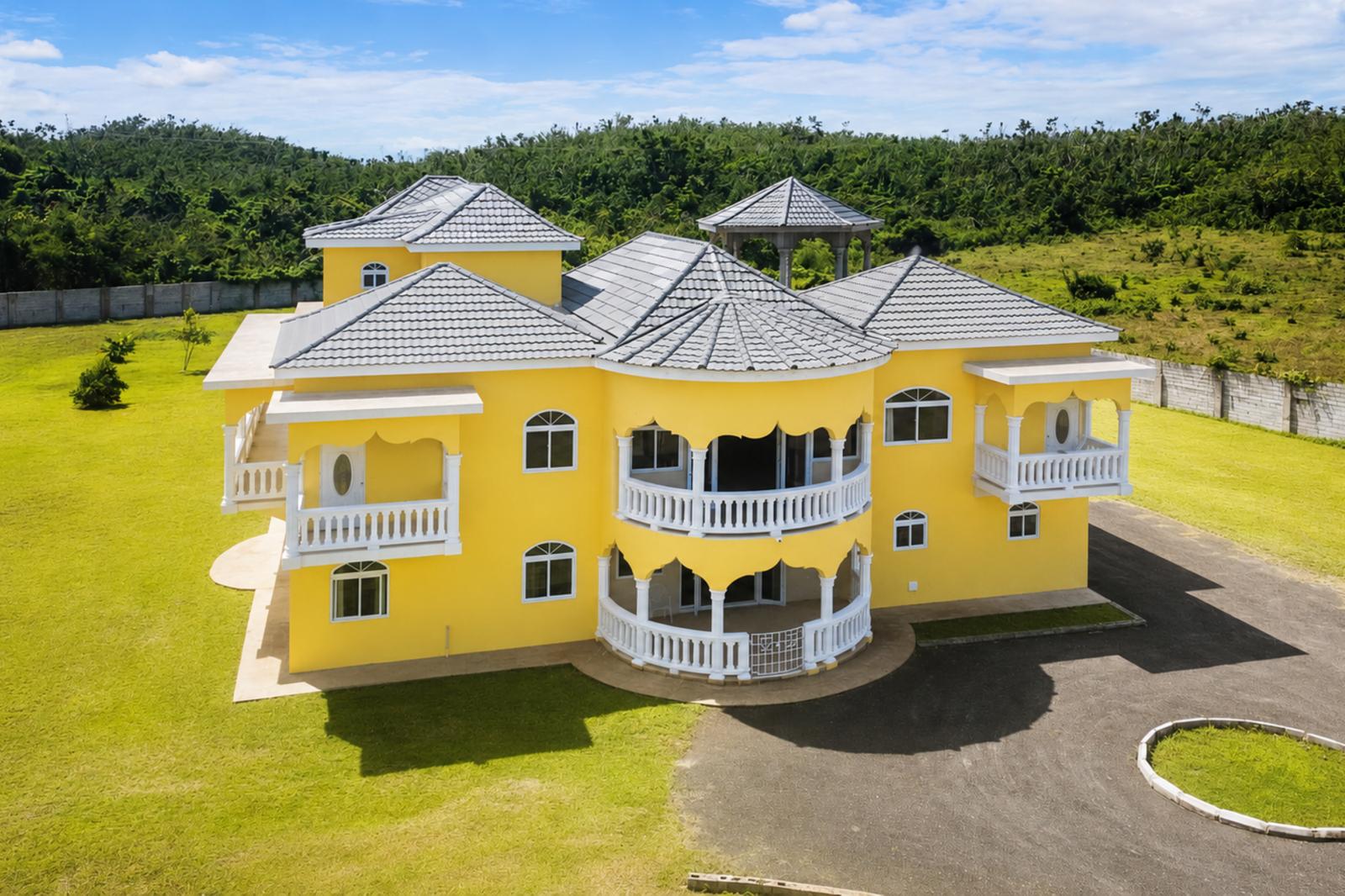 6 Bedroom Estate for Sale, Content, Adelphi, Saint James, Jamaica — photo 1
