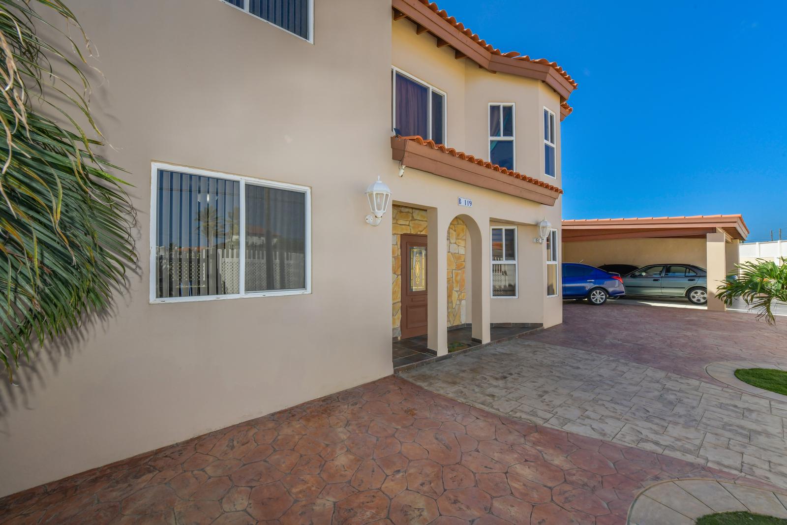 5-Bedroom Villa with Saltwater Pool in Boroncana, Noord, Aruba — photo 4