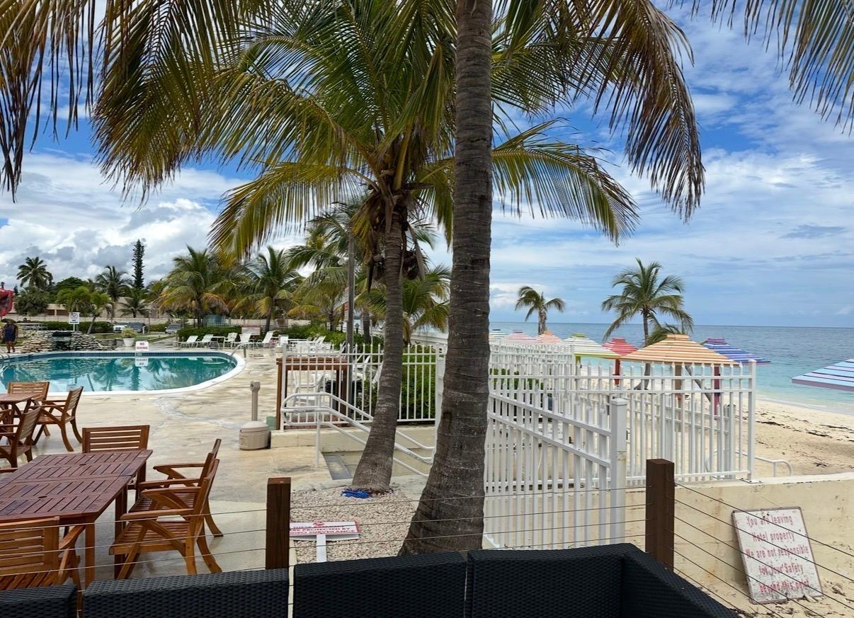 Apartment for sale - CORAL BEACH CONDOMINIUMS in Grand Bahama, The Bahamas — photo 3