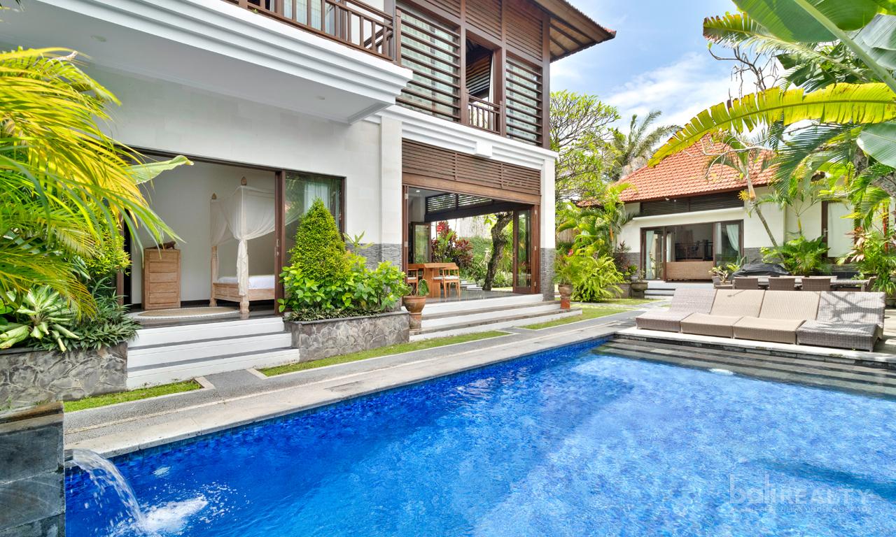 4 Bedroom Villa for Sale in Umalas, Bali, Indonesia — photo 1