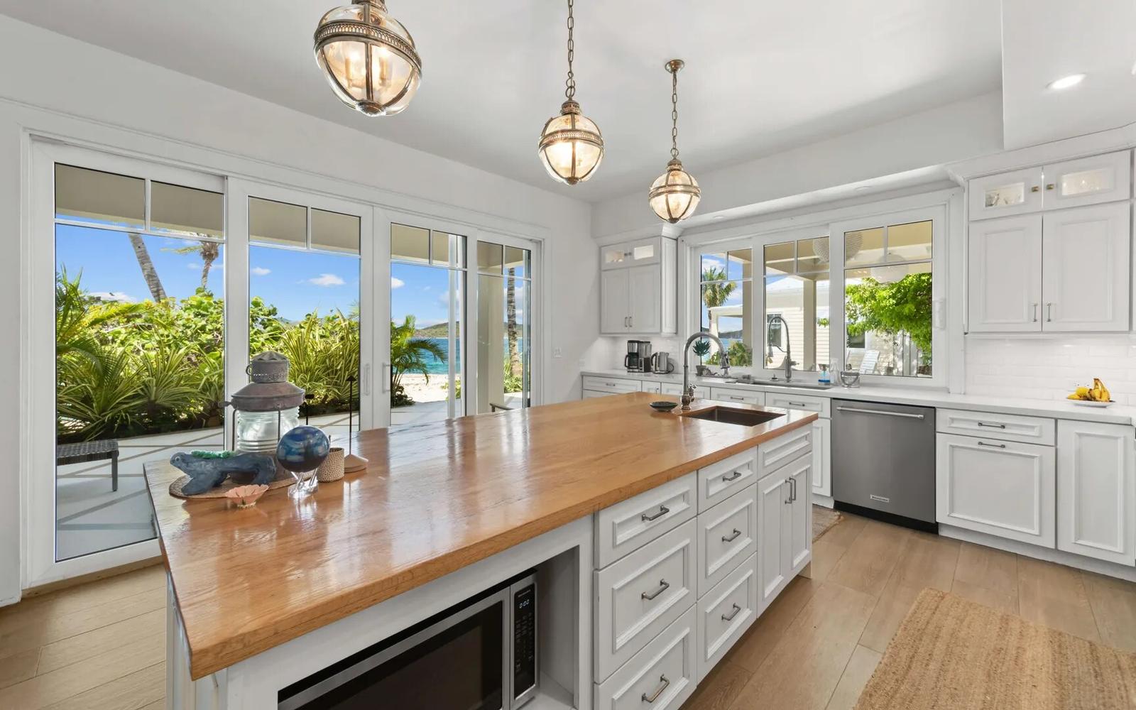 5-bedroom house in Red Hook, St. Thomas, US Virgin Islands — photo 4
