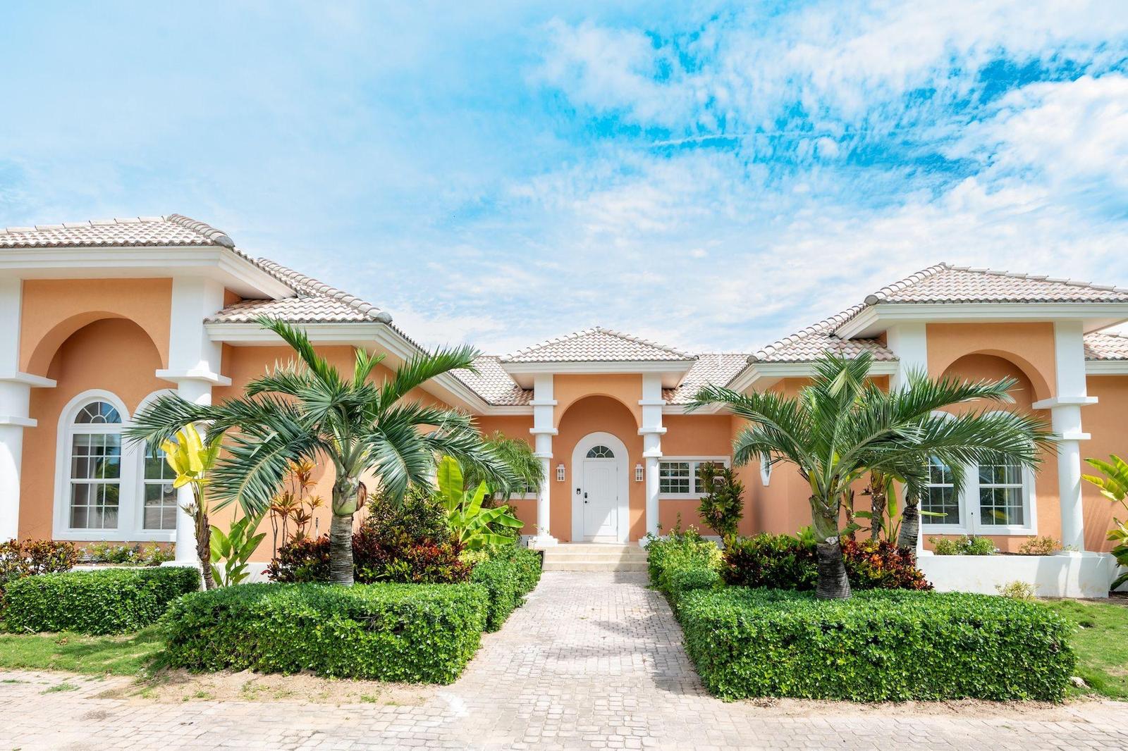 Sandcastle House Exuma 6BR — photo 3