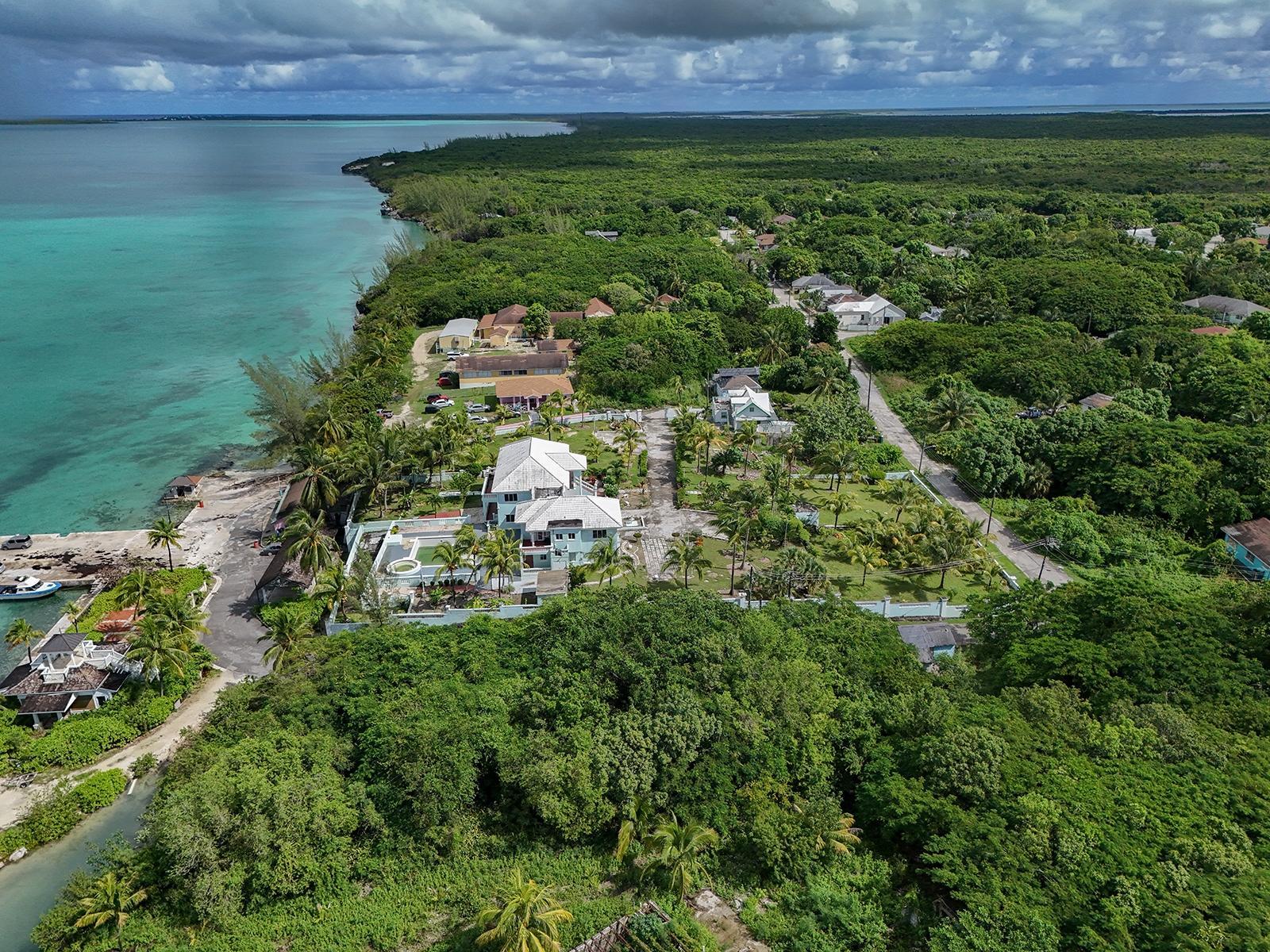 11 bedroom Apartment for sale — THE BLUFF COMPLEX in Eleuthera, The Bahamas — photo 3