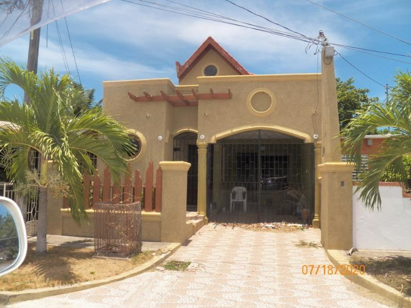 4 Bedroom House in Greater Portmore, Saint Catherine, Jamaica — photo 1