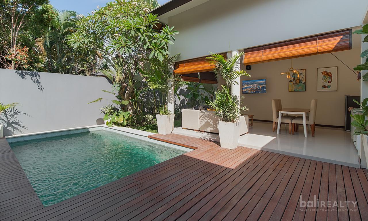 Cozy Two-Bedroom Freehold Villa in a Secure Umalas Complex — photo 3