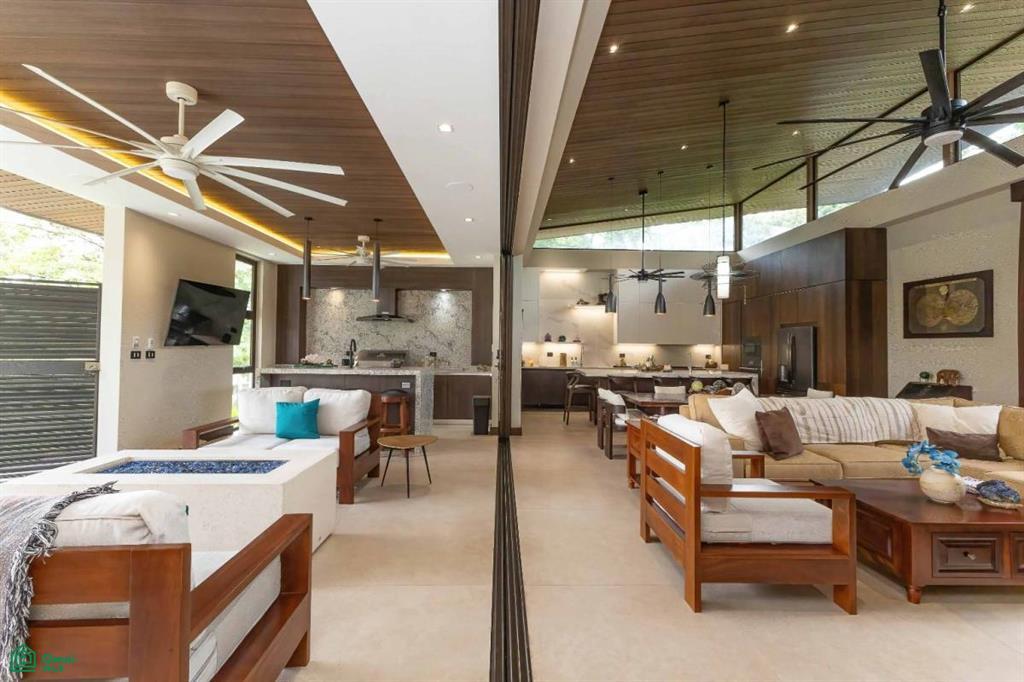 4 Bedroom Luxury Villa for Sale, La Reserva, Manuel Antonio, Puntarenas, Costa Rica — photo 5