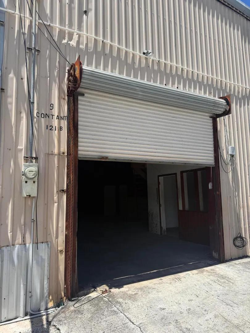 Commercial Warehouse for Sale in St. Thomas — photo 3