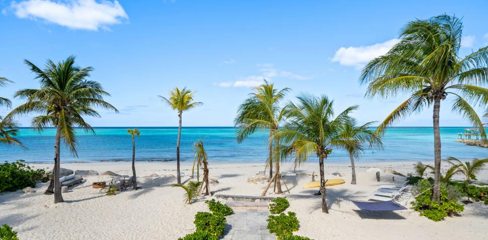 Love Beach 5BR Beachfront Bliss — photo 1