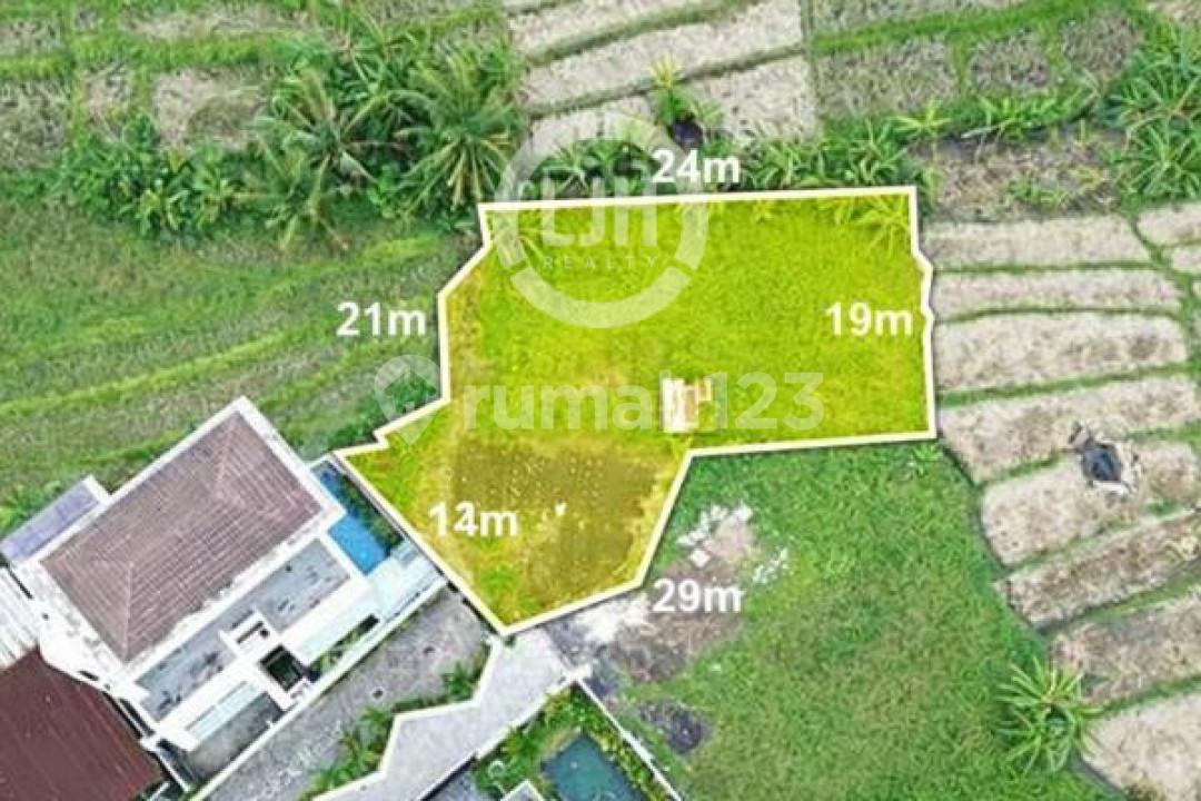 Land for sale in Cemagi, suitable for villa development — photo 1