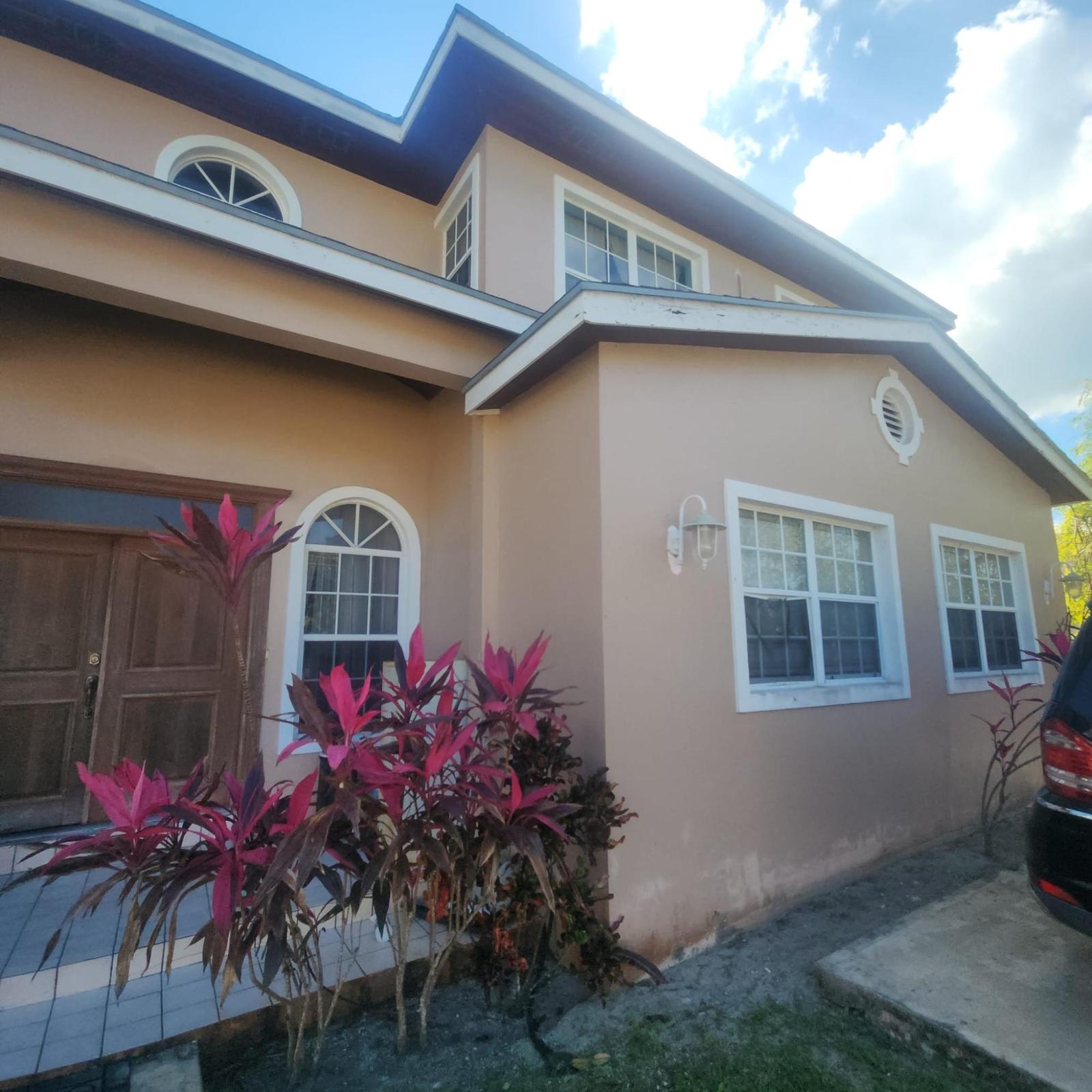 4 bedroom Residence for sale on DEVONSHIRE STREET in Nassau / New Providence, The Bahamas — photo 2