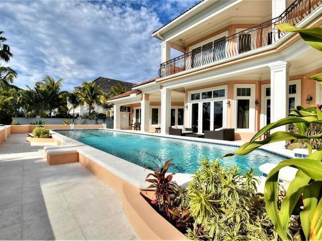 Ocean Club Estates 31 - 6 Bedroom Villa in Paradise Island, The Bahamas — photo 1