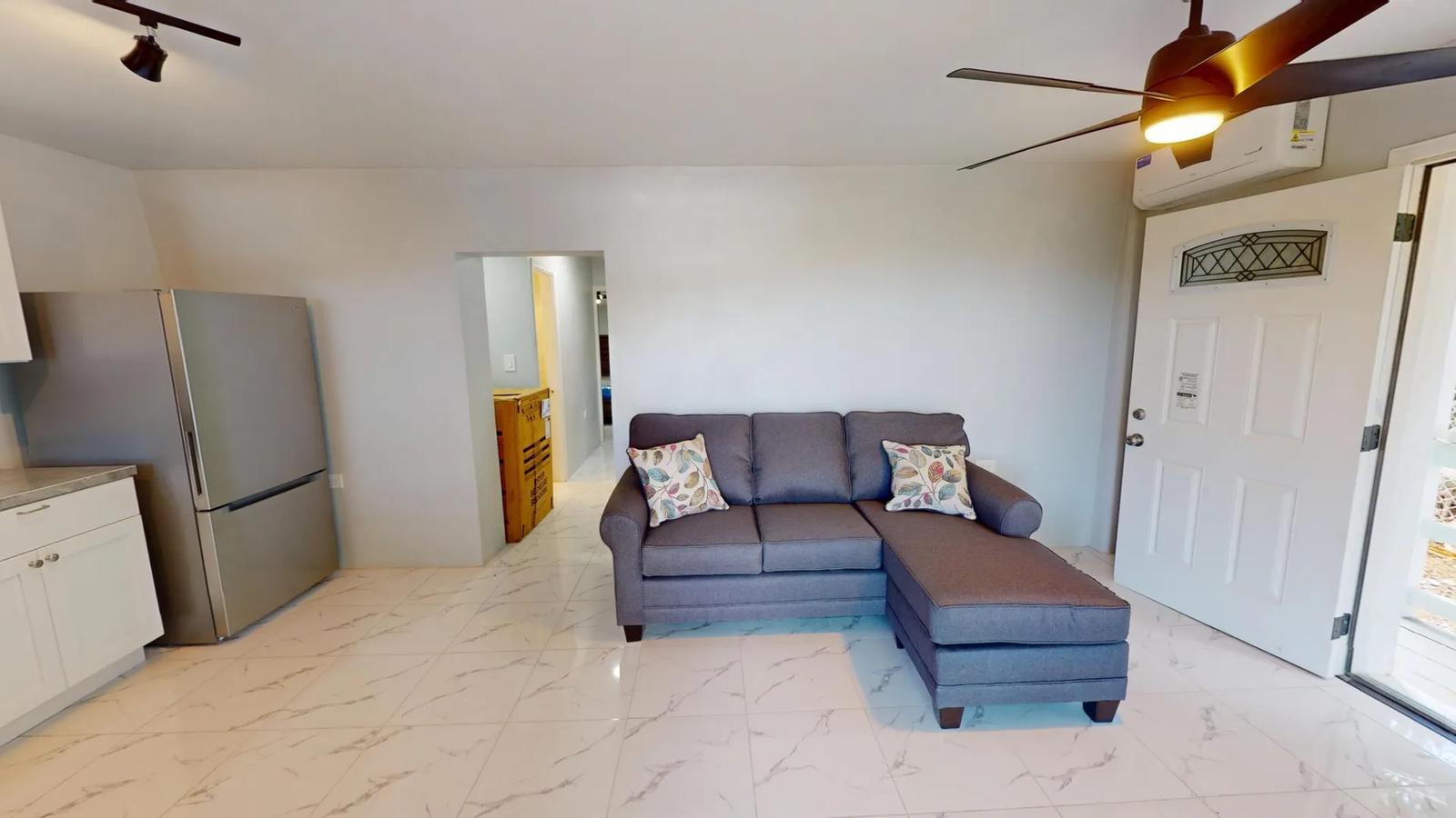 2 Bed, 2 Bath Apartment in Eliza's Retreat — photo 5