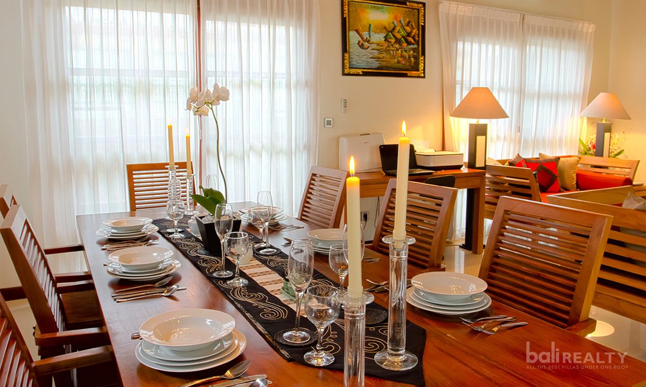 Traditional Balinese Beauty 3 Bedroom Villa Plus 1 Bedroom Studio, in Kerobokan - 2534 — photo 5