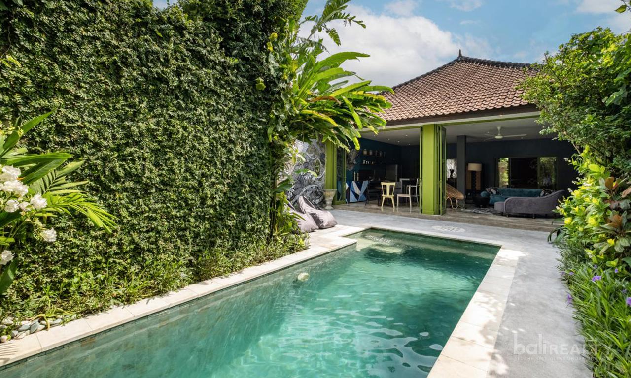 Artistic Two-Bedroom Villa for Yearly Rental in Seminyak — photo 4