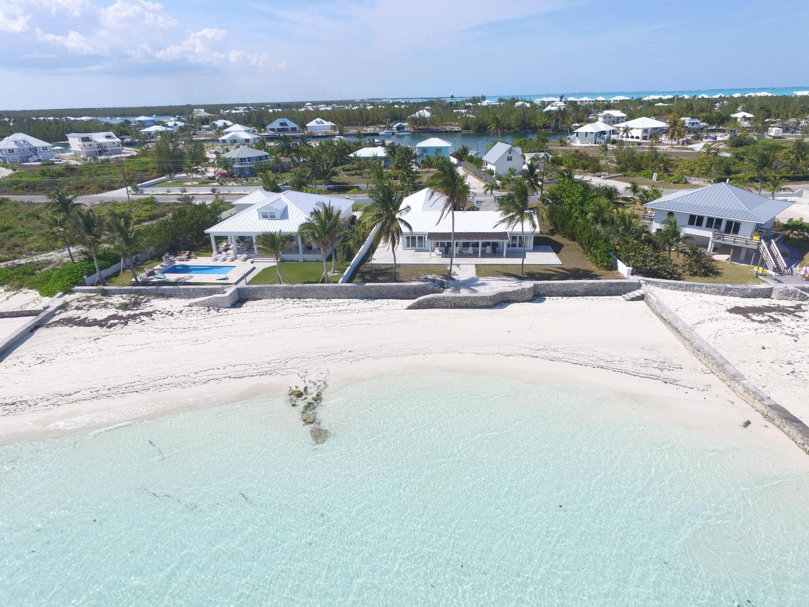 BLUE CRAB BEACH HOME - 3 Bedroom Residence for Sale in Abaco Islands, The Bahamas — photo 5