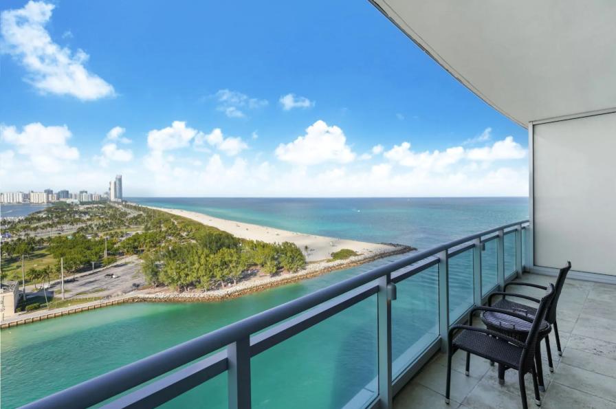 Ritz Carlton Bal Harbour 1BR Oceanview — photo 1