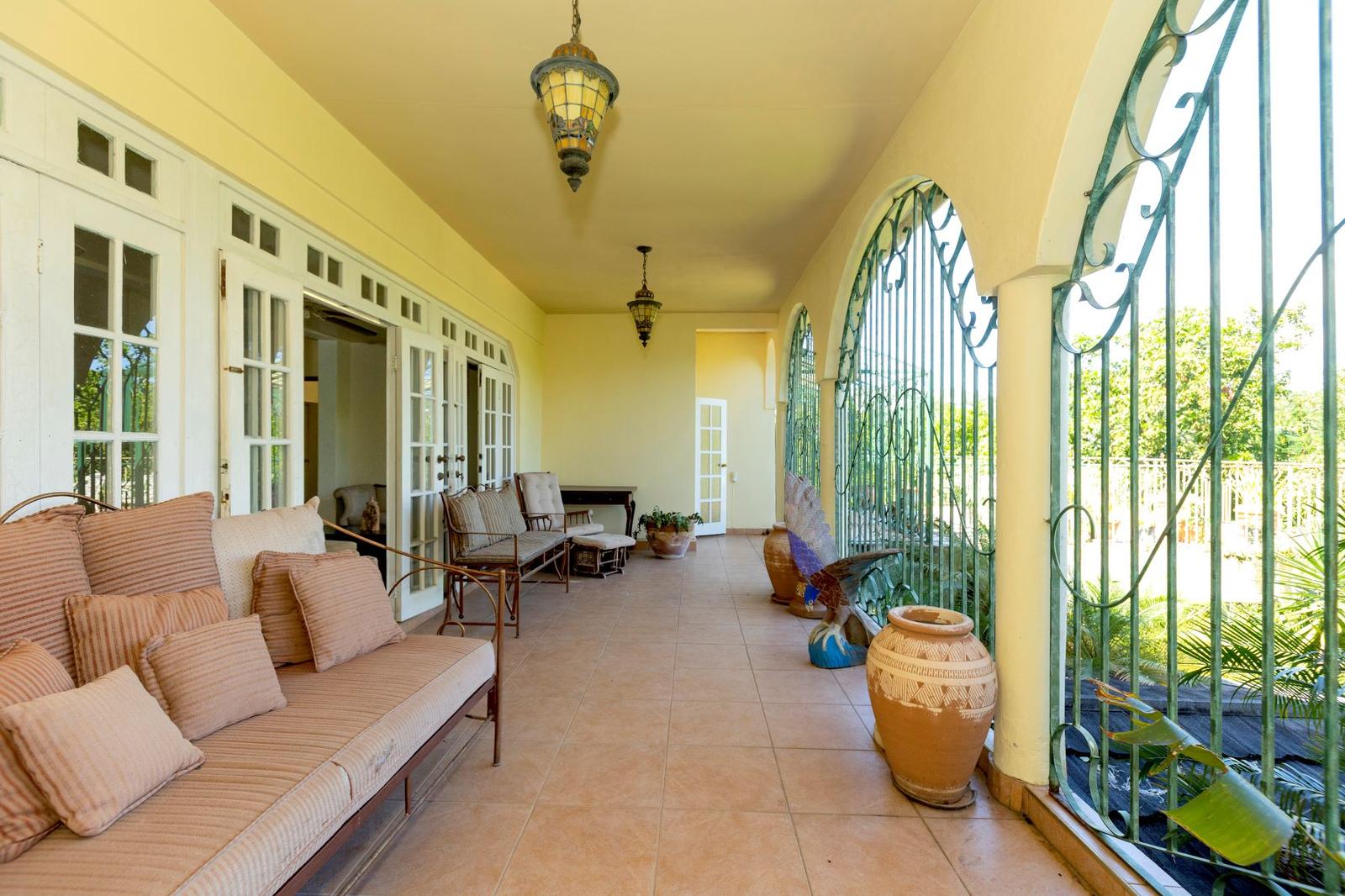 4 Bedroom House for Sale, 25 Stillwell Road, Kingston 8, Saint Andrew, Jamaica — photo 3