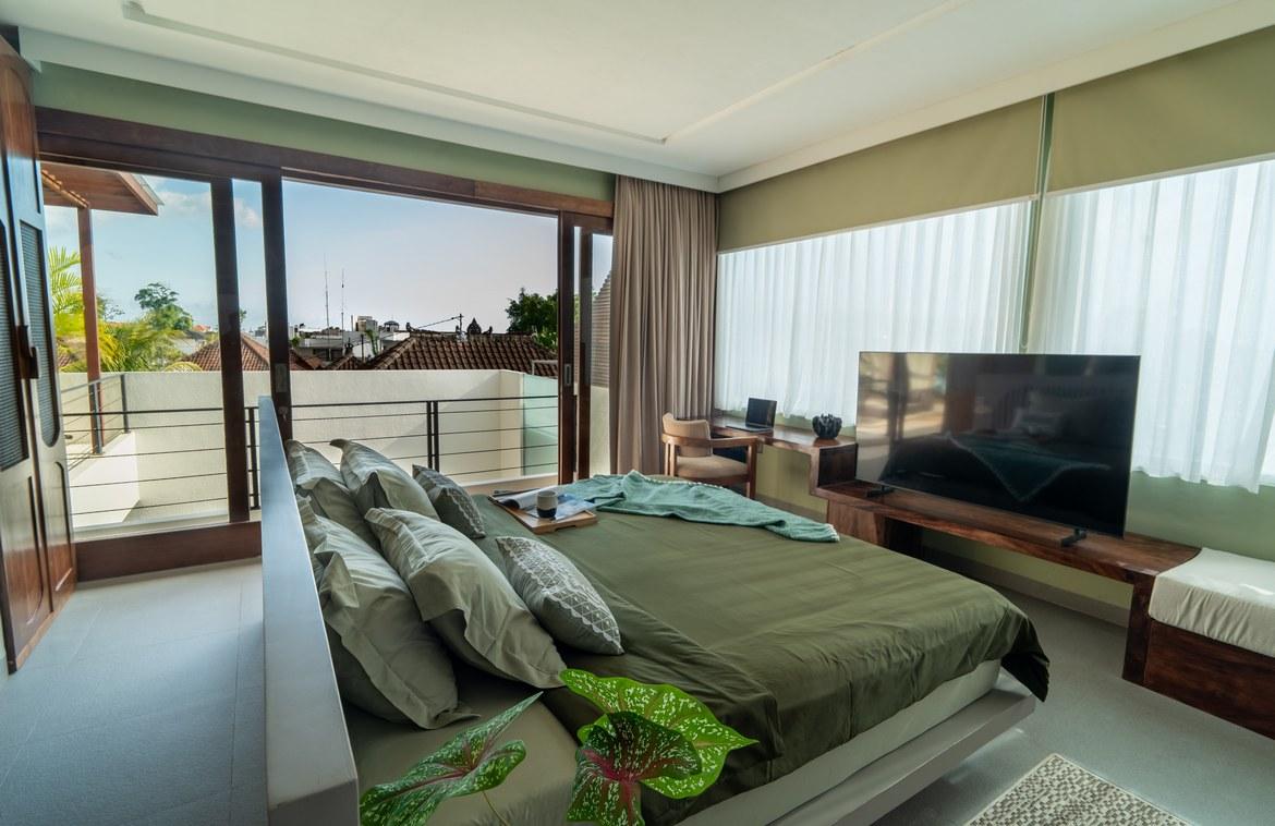 Turn key 3-bedroom villa in Bali’s booming Tumbak Bayuh — photo 4