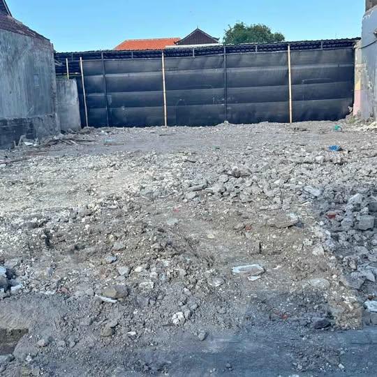 Land in Denpasar — photo 1
