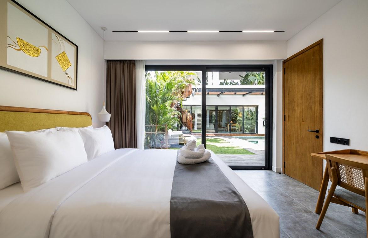 Two Luxury Villas Walking Distance to the Beach in Batu Bolong — photo 5