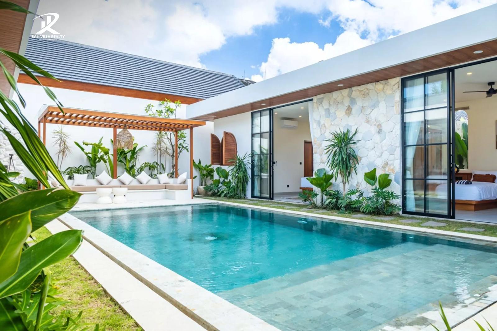 4 bedroom Villa for sale (Leasehold) — Tropical 4BR Luxury Oasis in Prime Kerobokan — photo 3