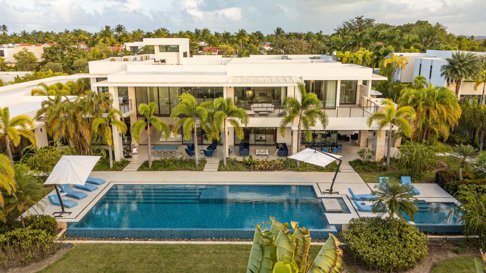 7 Bedroom Luxury Residence 206 for Sale, Legacy, Dorado Beach, Puerto Rico — photo 1