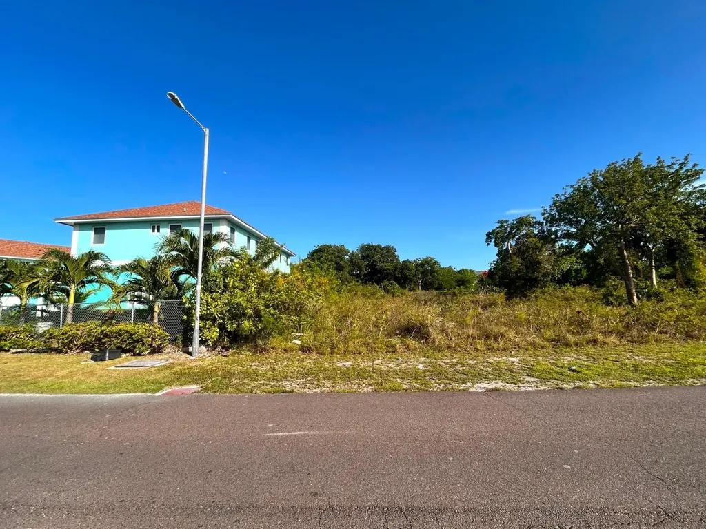 Vacant lot in Twynam Heights, Nassau — photo 3