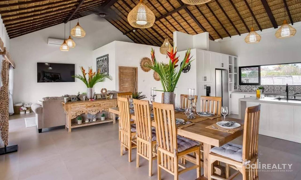 Charming Two-Bedroom Modern Balinese Villa with Tropical Garden for Yearly Rent – Nusa Dua 2976 — photo 4