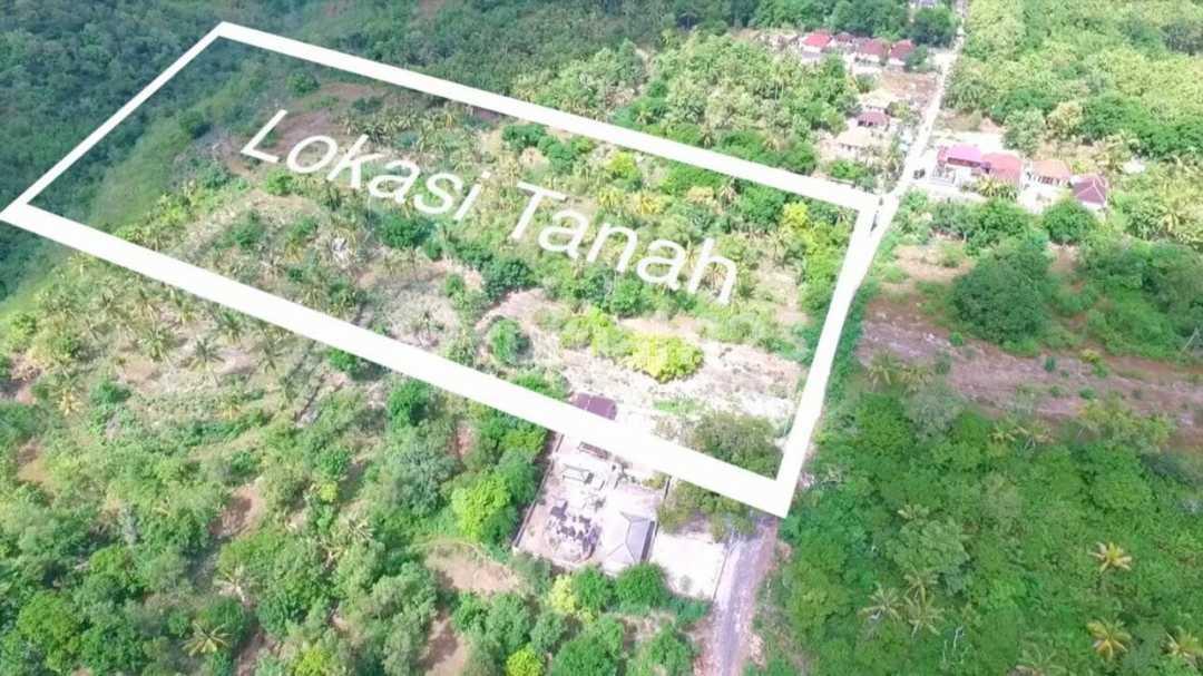 Land plot 26,700 m² in Nusa Penida — photo 2