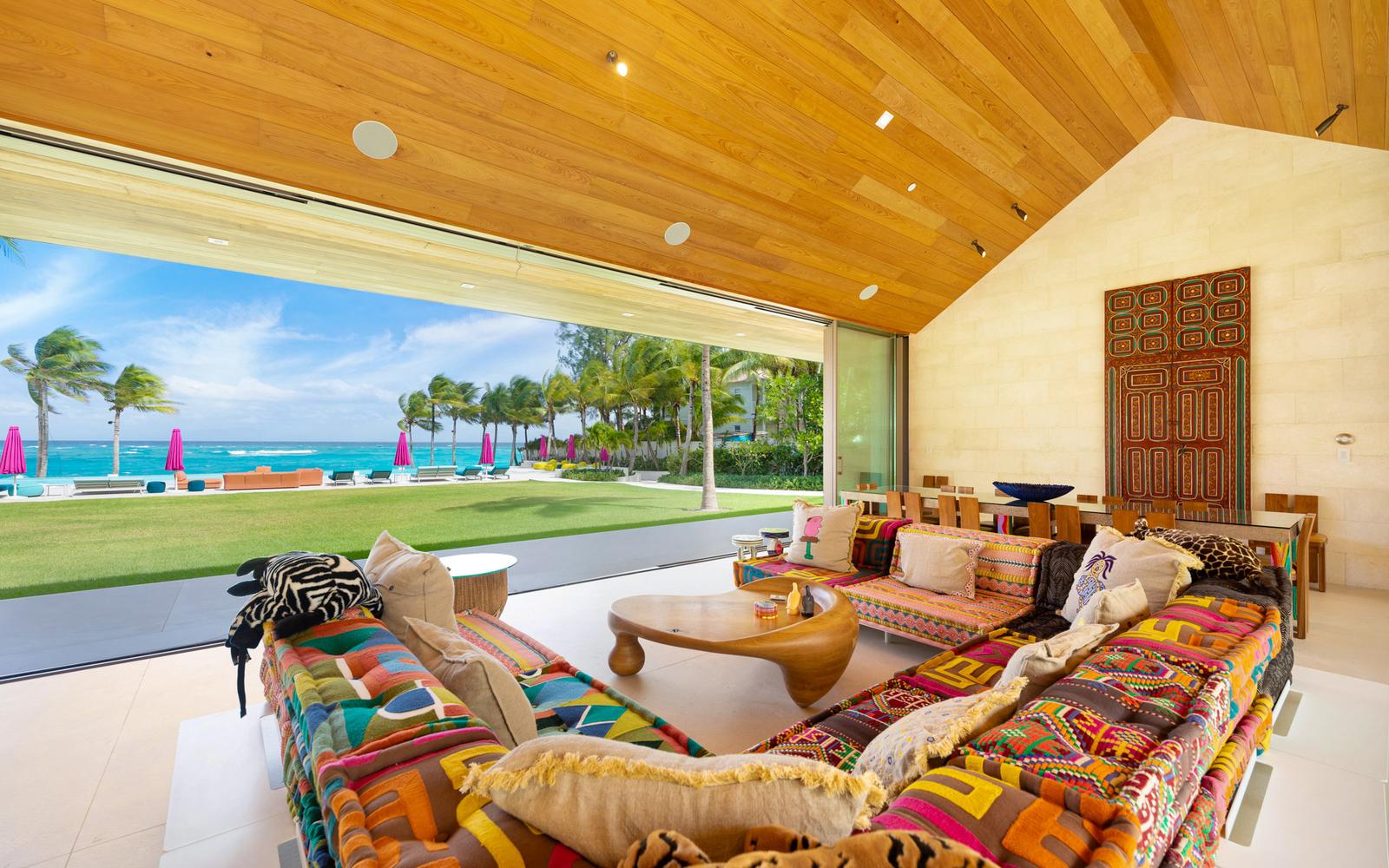 9 Bedroom Beach-to-Harbour Luxury Estate for Sale, Paradise Island, Bahamas — photo 2