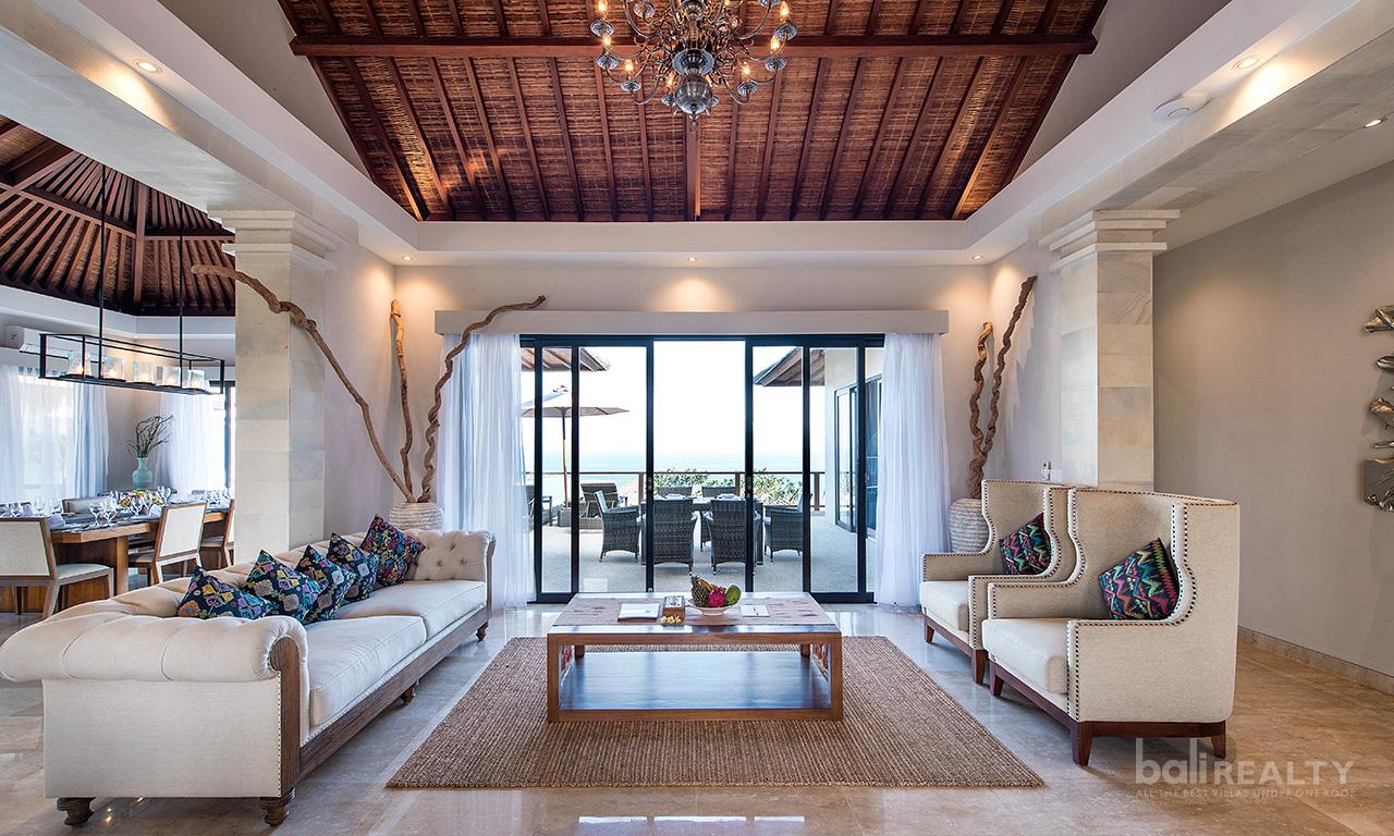 Breathtaking Four-Bedroom European Modern Design Villa in Uluwatu -1791 — photo 3