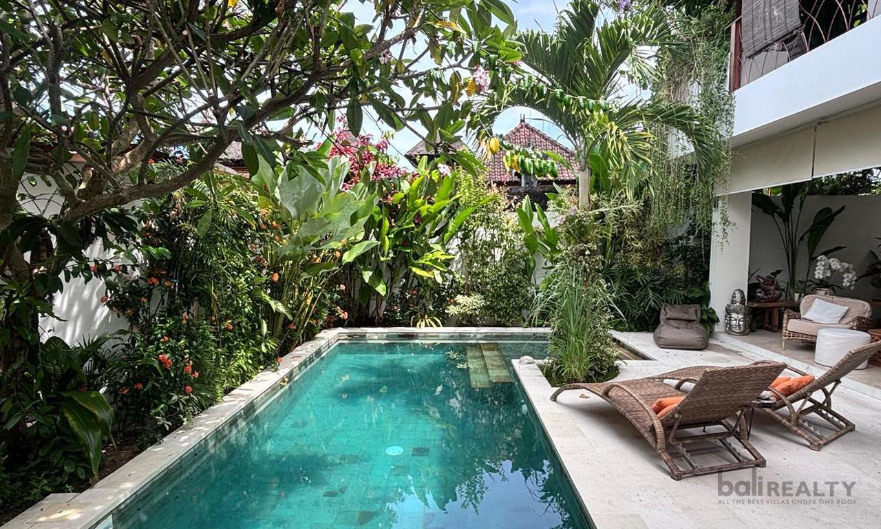 Two-Level 4-Bedroom Villa in Beachside Sanur - Mertasari Area - 2945 — photo 1