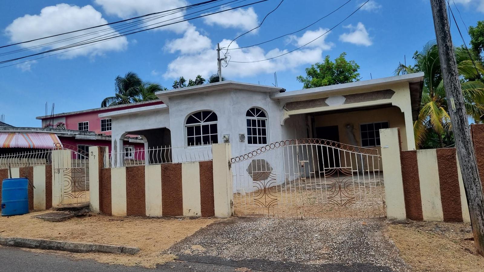 KRONE AVENUE, COLBECK St. Catherine Colbeck — photo 1