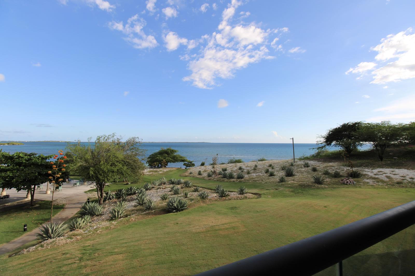 3 Bedroom Oceanfront Apartment for Sale, Puntarena Beach Condos — photo 3