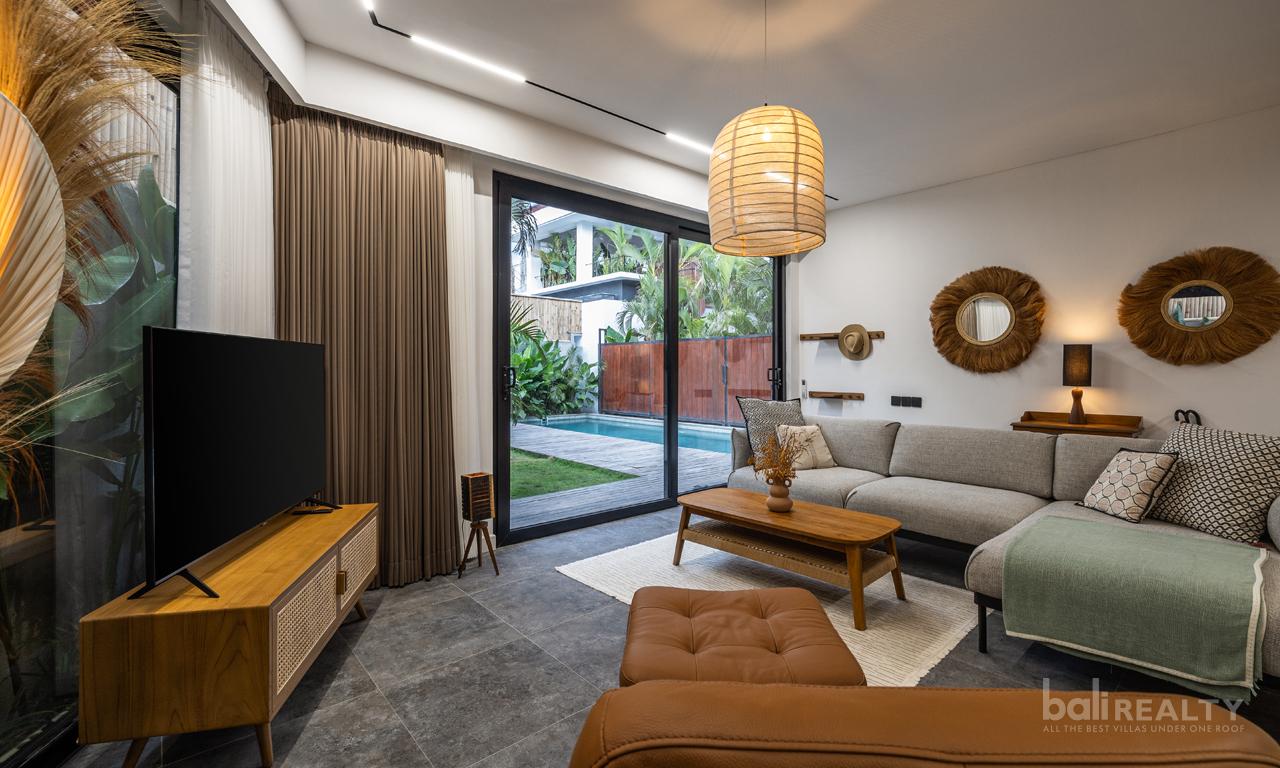 Leasehold Three-Bedroom Villa in Batu Bolong Beachside, Canggu, Bali, Indonesia — photo 4