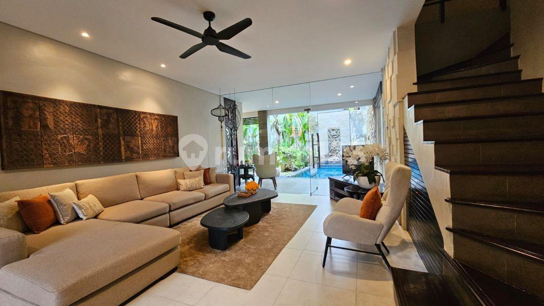4-bedroom house in Renon, Denpasar — photo 1
