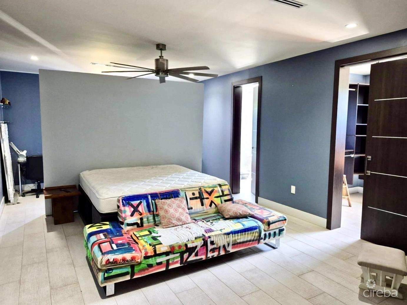 3 bedroom property for sale — Pedro Castle Road #245 in the Cayman Islands — photo 4
