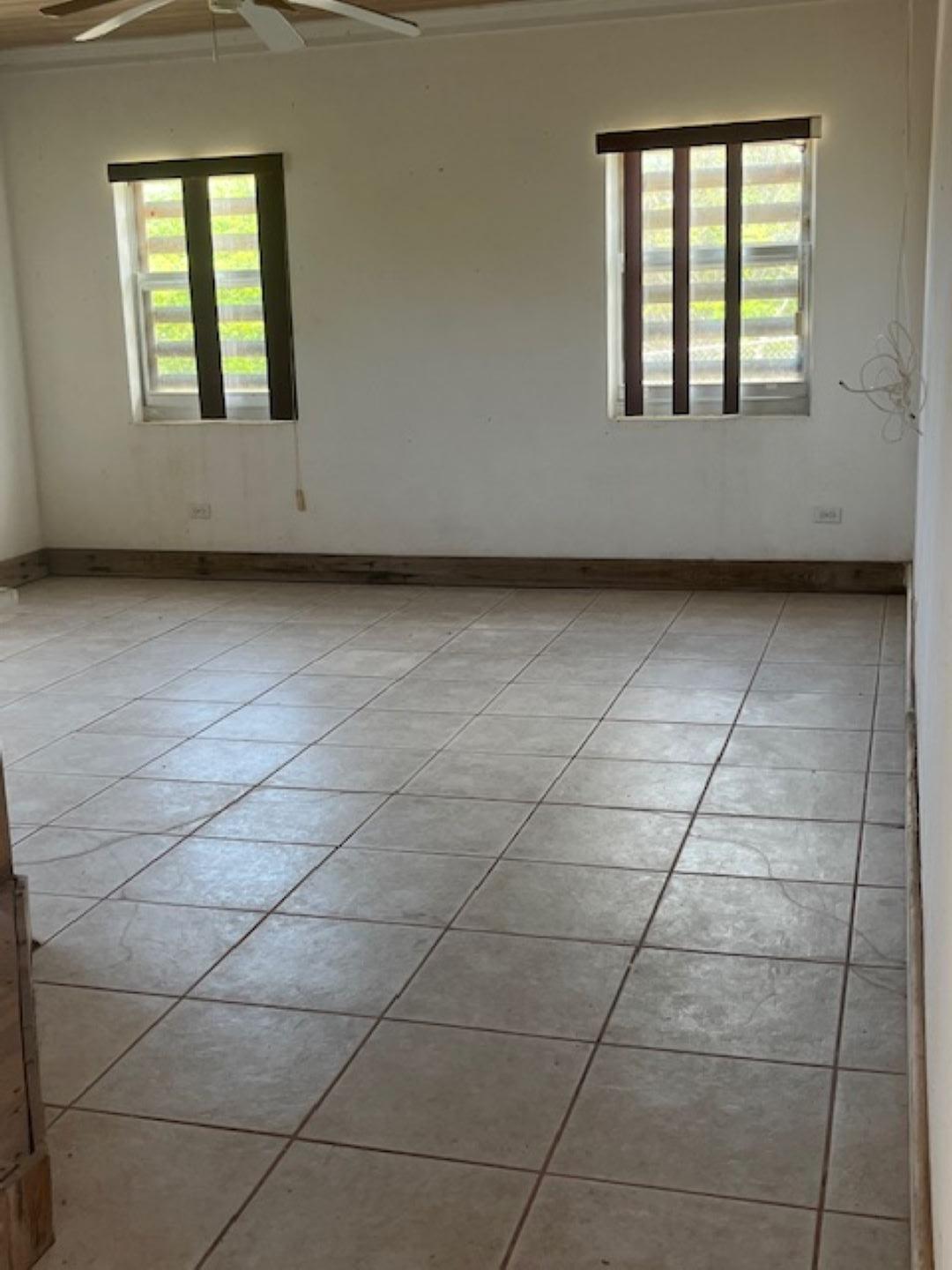 3 bedroom Residence for sale — QUEEN’S HIGHWAY in Long Island, The Bahamas — photo 2