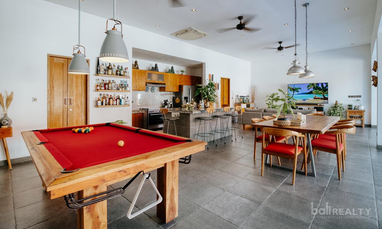 Exceptional Four-Bedroom Fully-Furnished Villa with Long Lease in Lively Kerobokan — photo 5