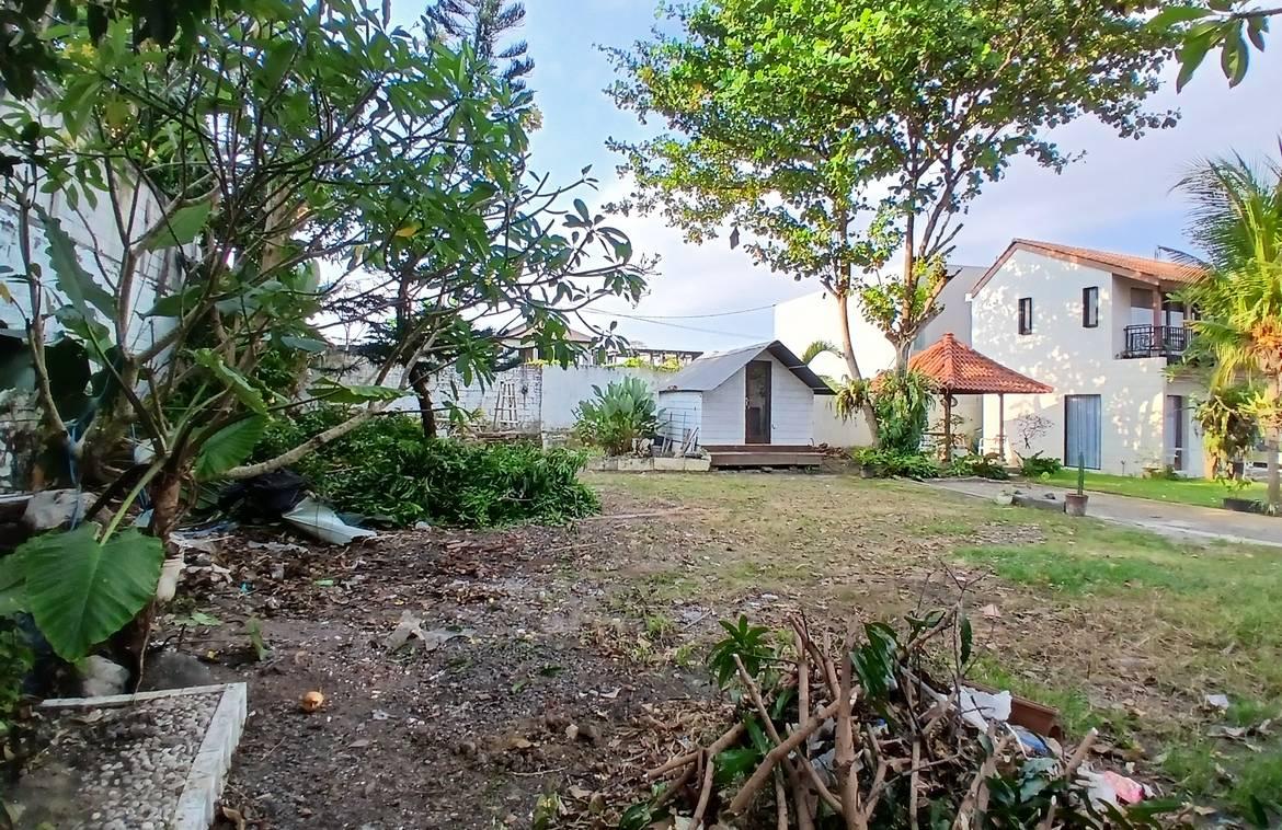 495 m² land plot in Berawa, Bali — photo 1