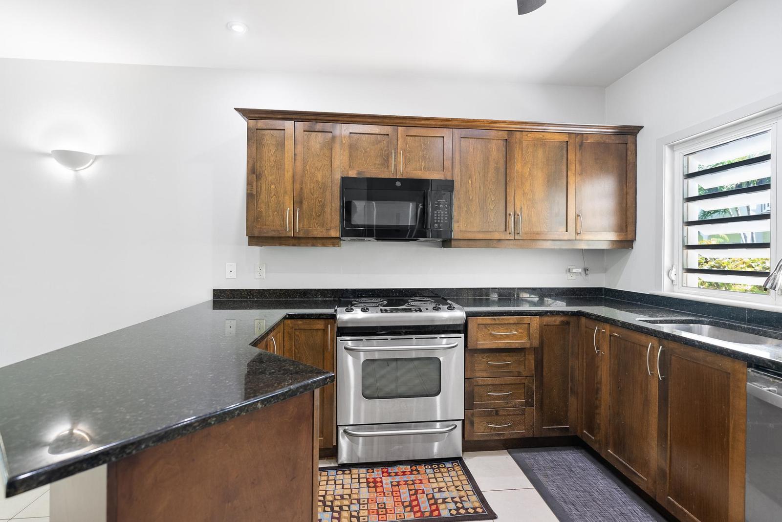 Flamingo Park Townhomes Unit #17 — photo 5