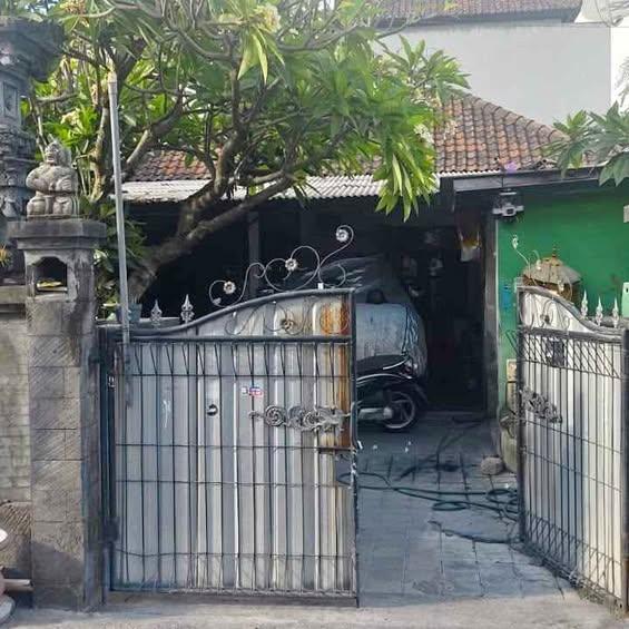 Studio house in Denpasar — photo 1