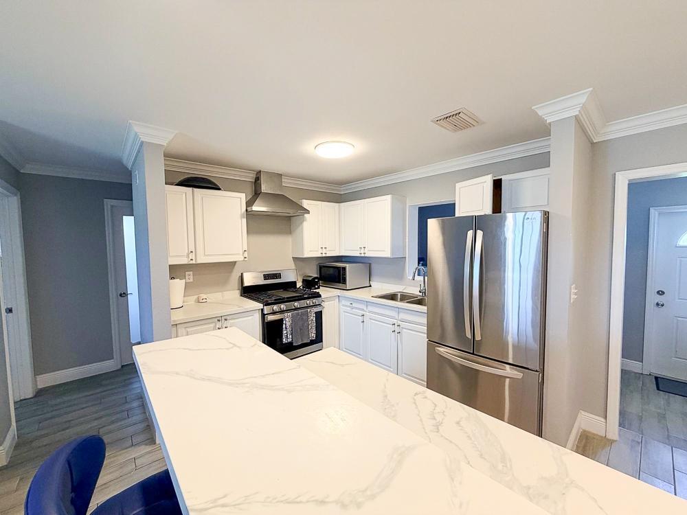 3 bedroom Residence for sale - 45 Margaret Place, Grand Bahama — photo 2