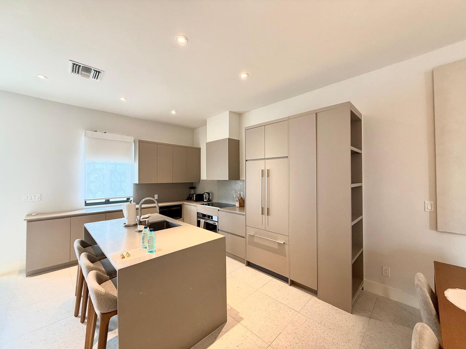 1 bedroom Apartment for sale — WESTEND CONDO — photo 4