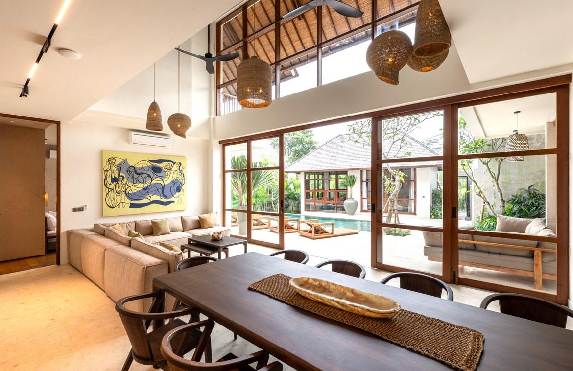 Spacious 6-Bedroom Tropical Contemporary Villa Near Nyanyi Beach — photo 3