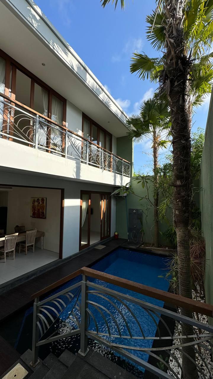 4-bedroom villa in Ungasan — photo 2