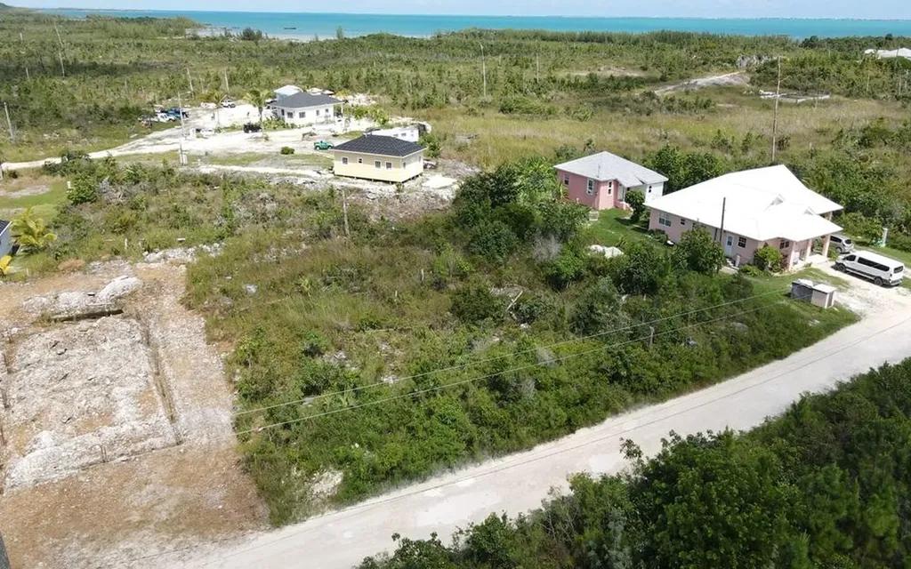12,000 sq ft lot in Bahama Coral Island Sub 3 — photo 4