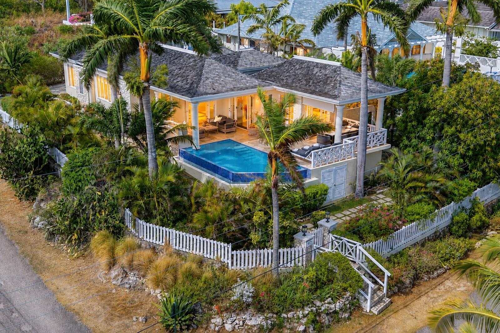 4-bedroom villa in Silver Sands, Trelawny, Jamaica — photo 1