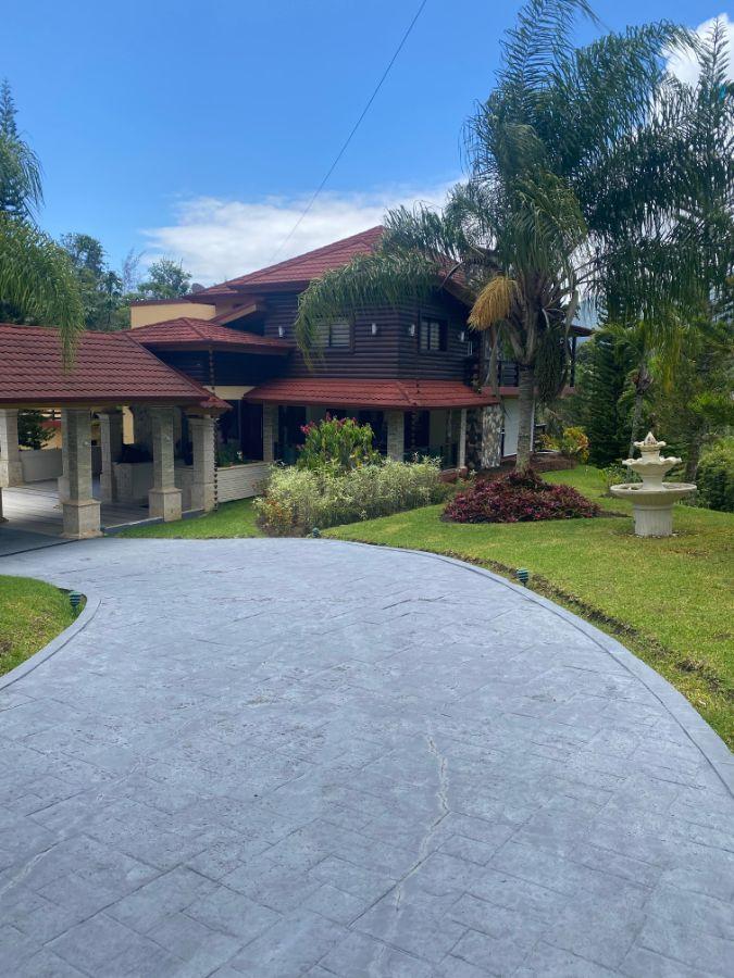 Luxury Mountain Villa for Sale in Buena Vista, Jarabacoa, Dominican Republic — photo 2