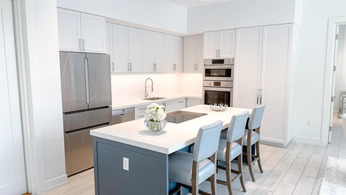 Olea - 2 Bed Corner Condo — photo 3